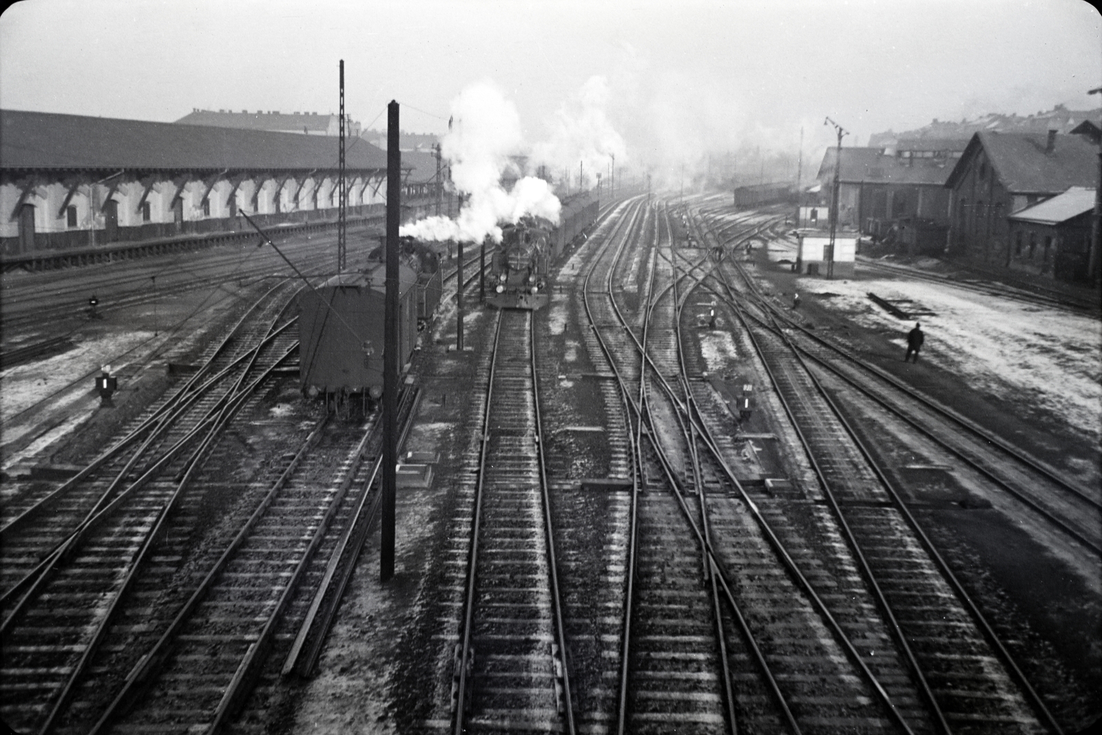 Hungary, Budapest VI., Nyugati pályaudvar a Ferdinánd hídról a Dózsa György (Aréna) út irányába nézve., 1930, Lőrinczi Ákos, steam locomotive, railway, train station, rails, Budapest, Fortepan #134983