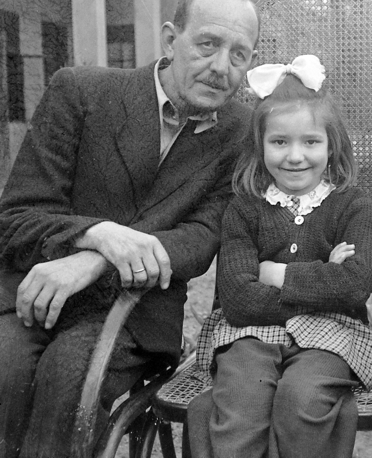 1949, Fortepan, grandparent, girl, rocking chair, ribbon, arms crossed over the chest, tonett, Fortepan #13501