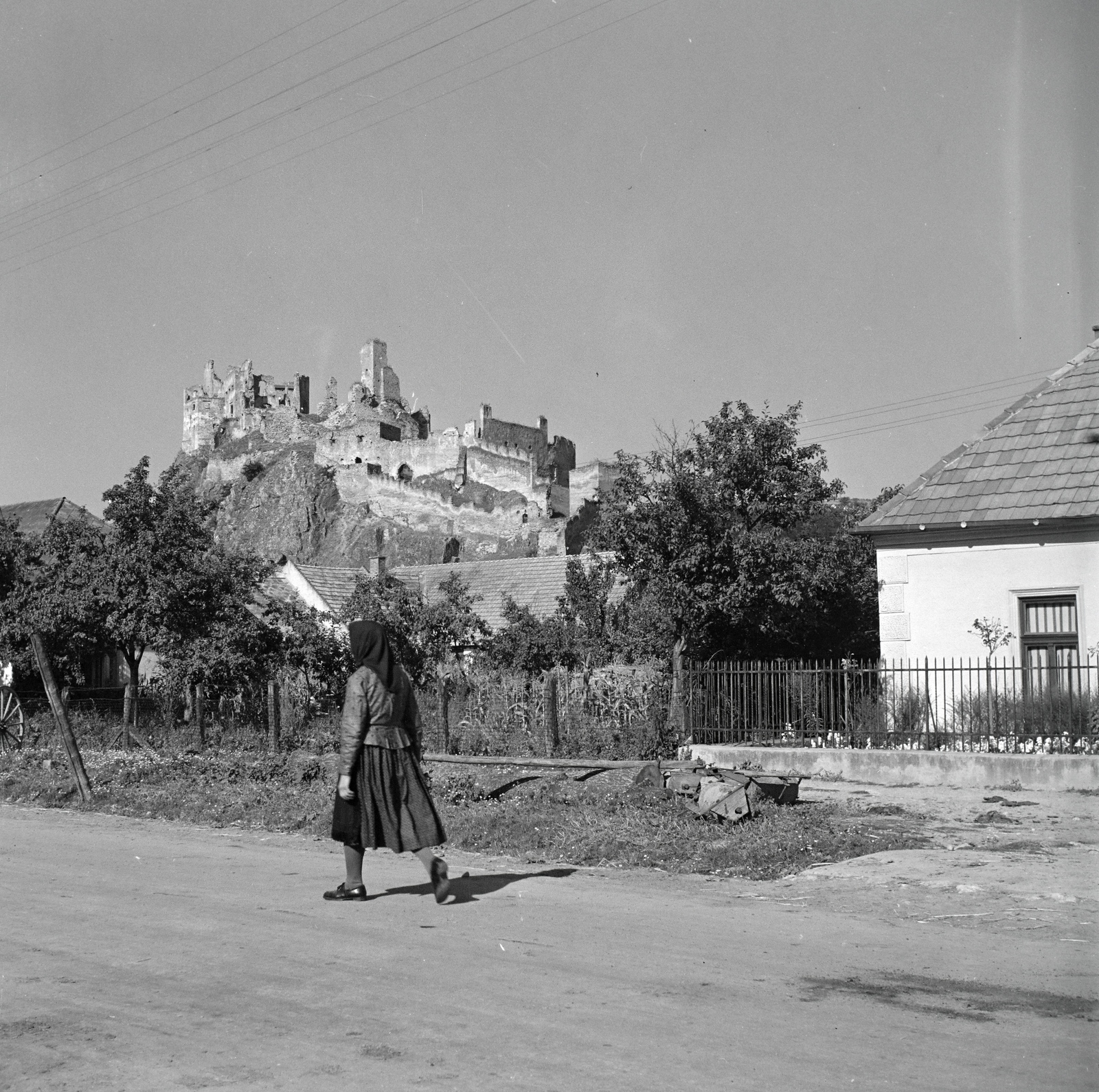 Slovakia, Beckov, a vár romjai., 1949, Lőrinczi Ákos, castle ruins, Fortepan #135022