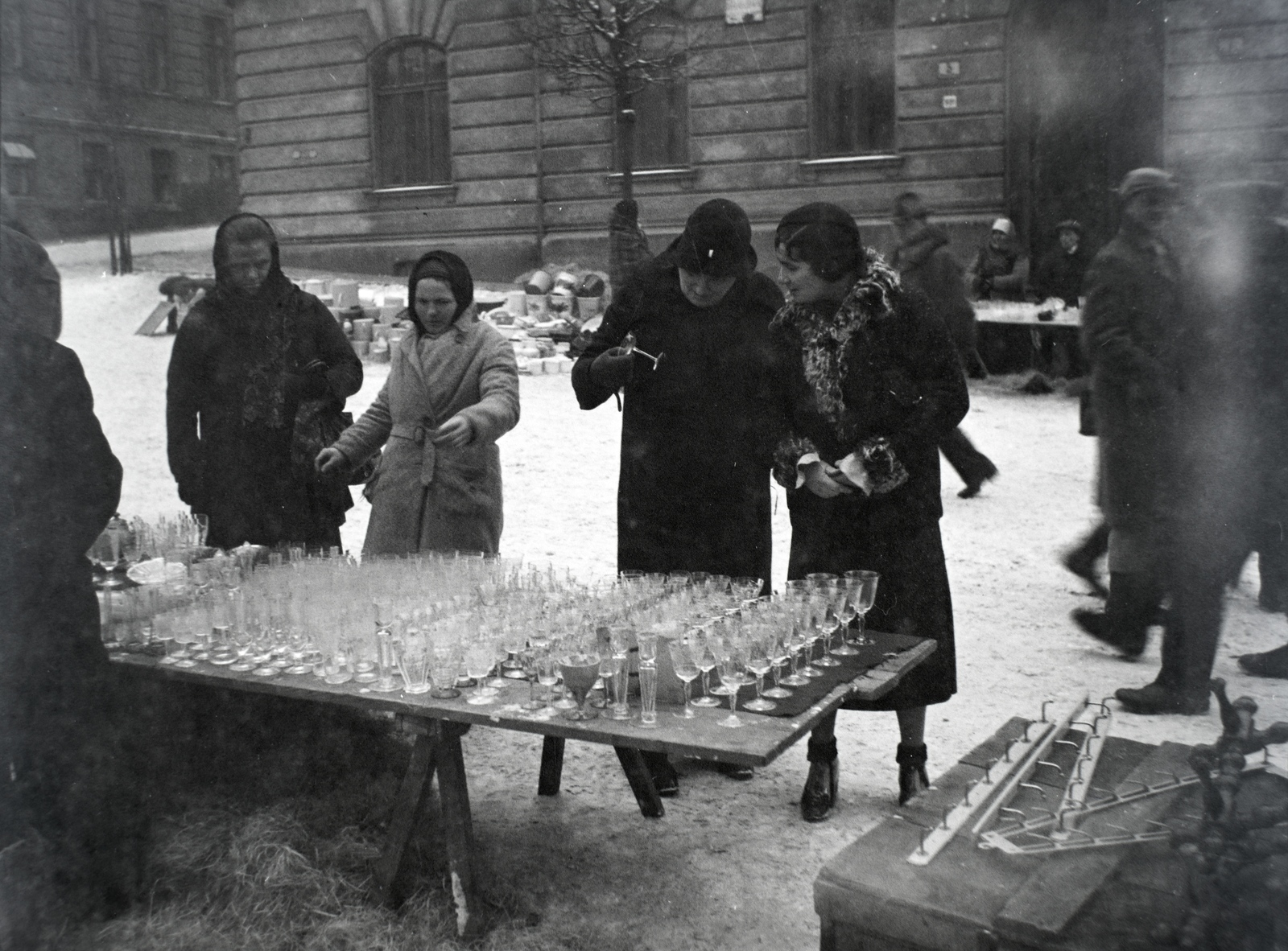 1932, Lőrinczi Ákos, glass, flea market, Fortepan #135216