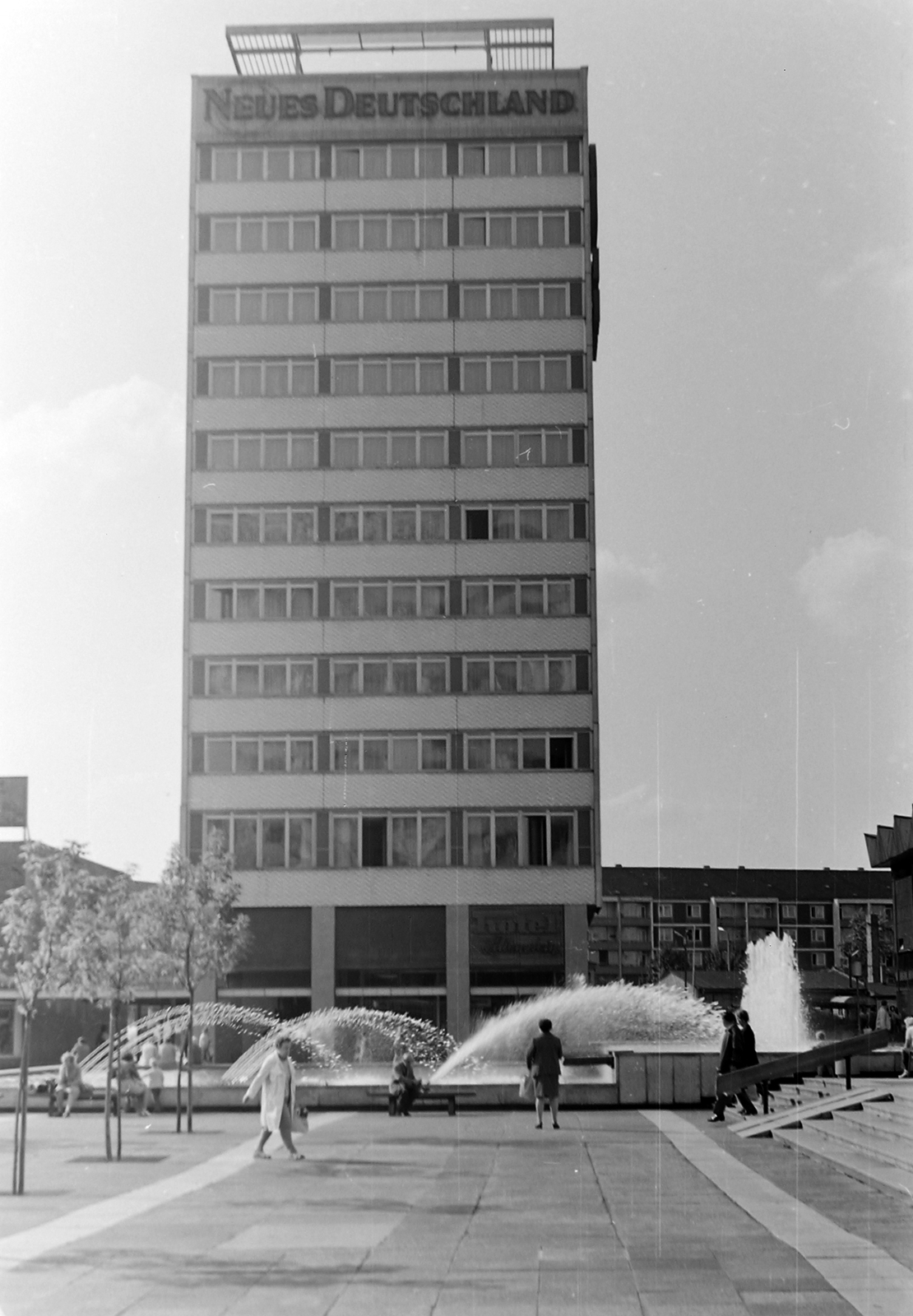 Németország, Drezda, Prager Strasse. (Dresden, Germany), 1970, Fortepan, szökőkút, NDK, Fortepan #1353