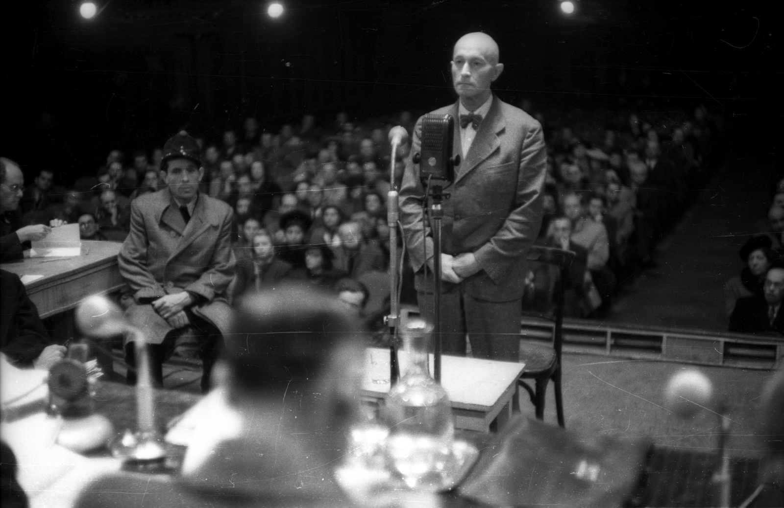 Hungary, Budapest VI., háborús főbűnösök felelősségrevonása a dr. Major Ákos vezette népbíróság előtt, a Zeneakadémia Nagytermében tartott tárgyaláson. Szombathelyi Ferenc vezérezredes volt vezérkari főnök., 1945, Mészáros Judit, Budapest, war crimes trial, Fortepan #135307