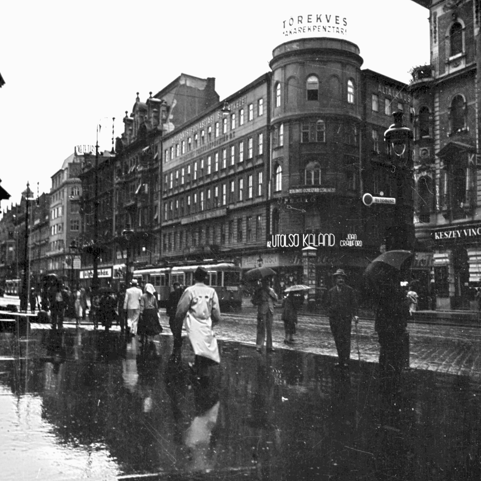 Hungary, Budapest VIII.,Budapest VII., Blaha Lujza tér, szemben az Akácfa utca torkolata., 1937, Kölcsey Ferenc Dunakeszi Városi Könyvtár / Petanovits fényképek, Budapest, Fortepan #135356