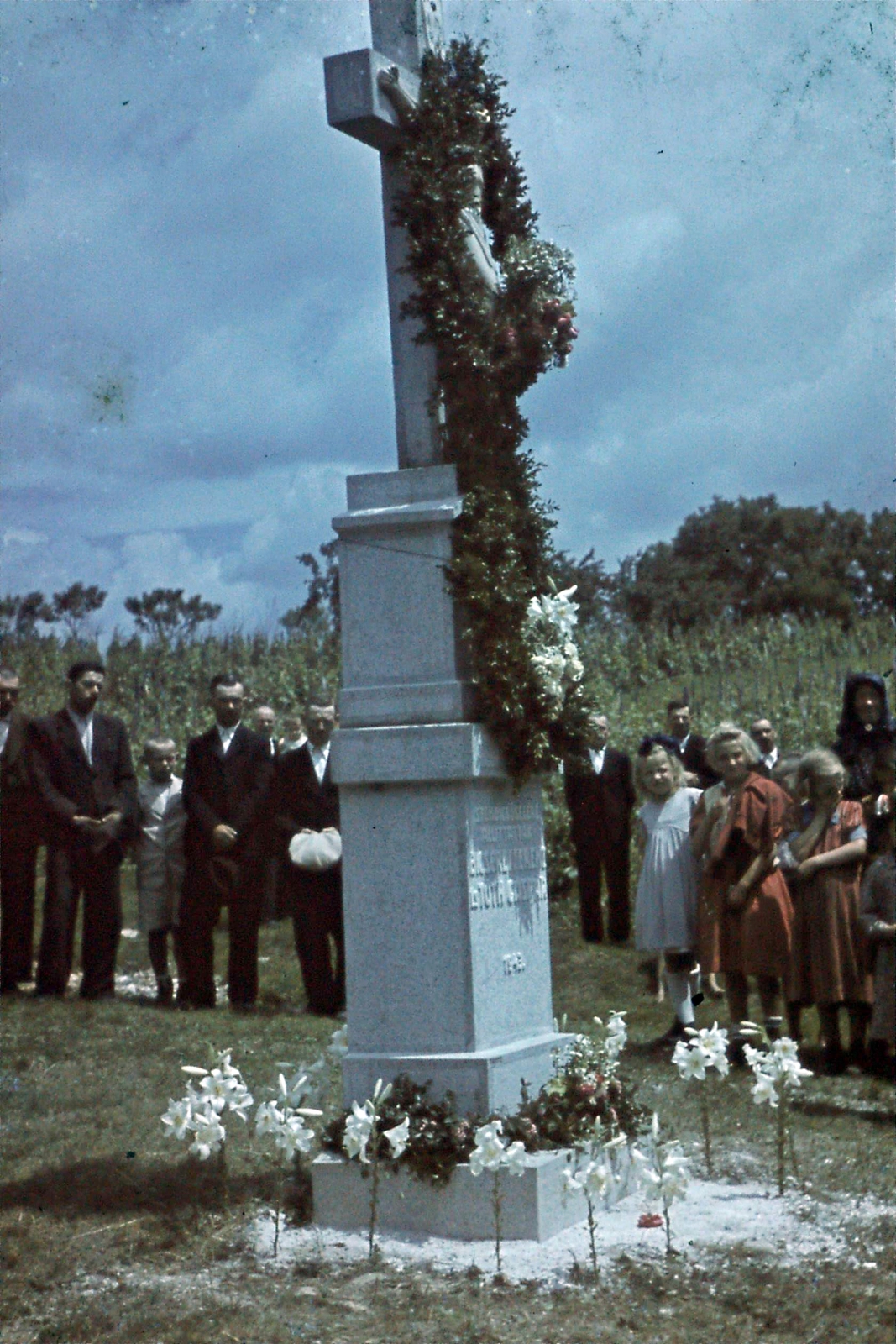 1943, Szabó Viktor, colorful, cross, crucifix, Fortepan #135641