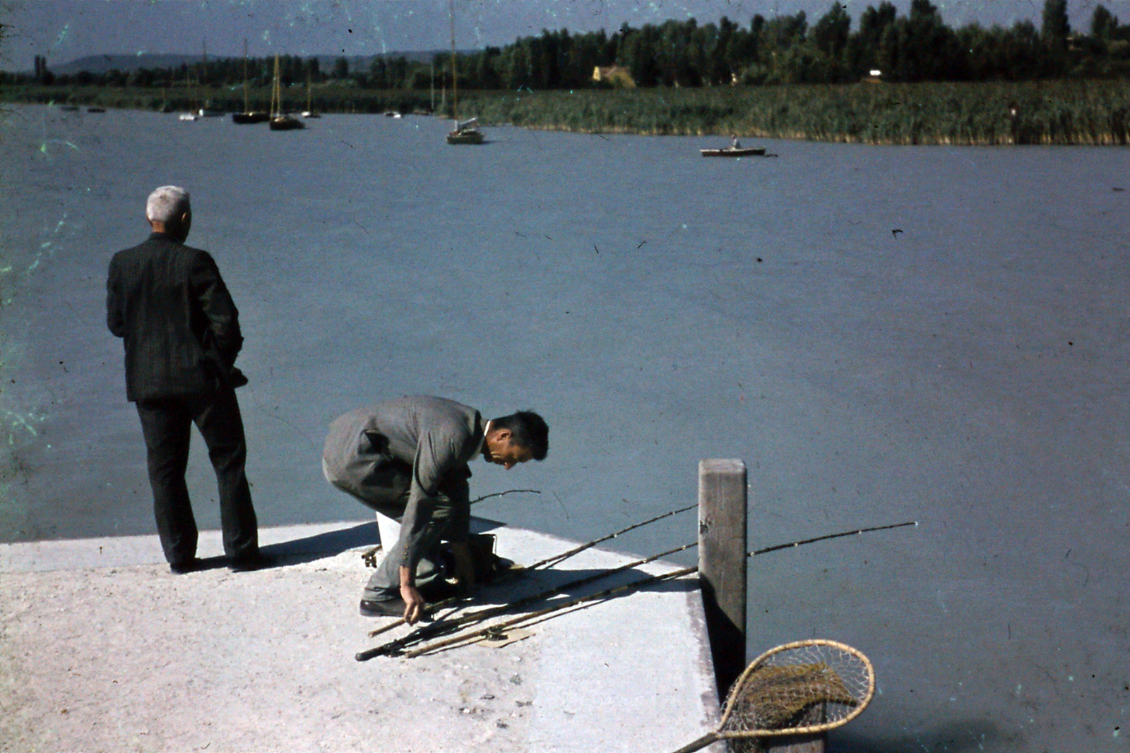 Hungary, Balatongyörök, móló., 1943, Szabó Viktor, pier, fishing, colorful, Fortepan #135656