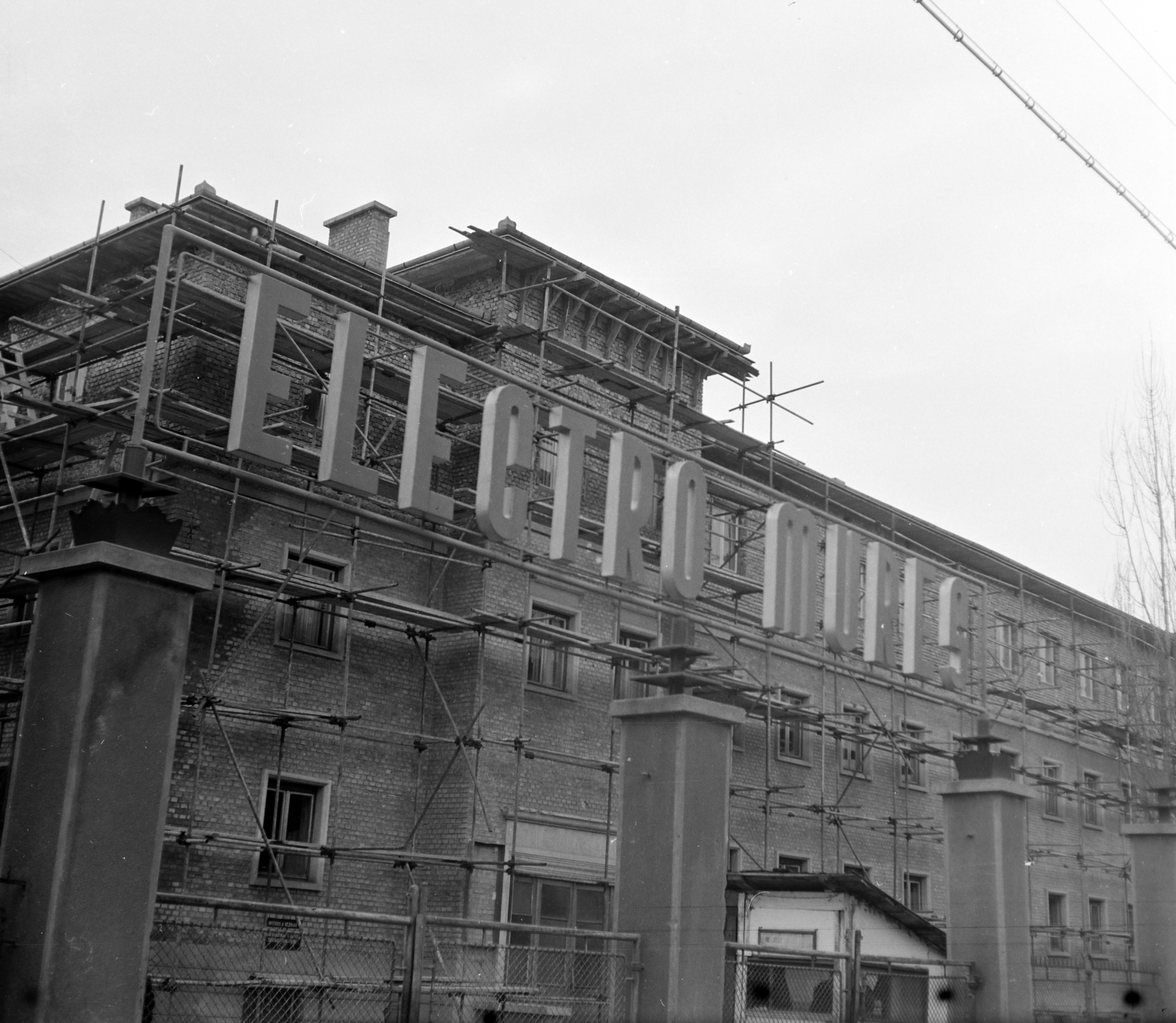 Románia,Erdély, Marosvásárhely, Kossuth Lajos utca 112-114., 1962, Sütő András örökösei, Új Élet szerkesztőség, Fortepan #135909