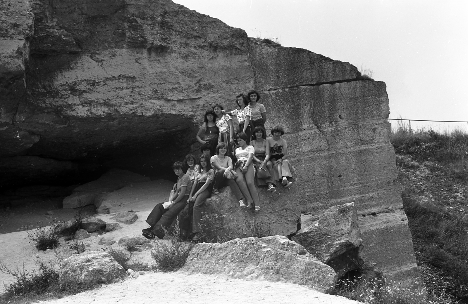 Hungary, Fertőrákos, Kőfejtő., 1978, Varga János, stone mine, sitting on a rock, Fortepan #135940