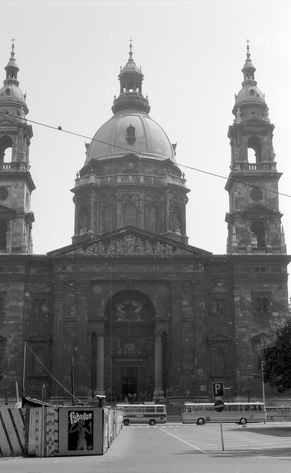 Hungary, Budapest V., Szent István tér, Szent István-bazilika (Ybl Miklós, 1906.), 1978, Fortepan/Album020, basilica, Renaissance Revival, Miklós Ybl-design, Catholic Church, József Hild-design, Budapest, Fortepan #136032