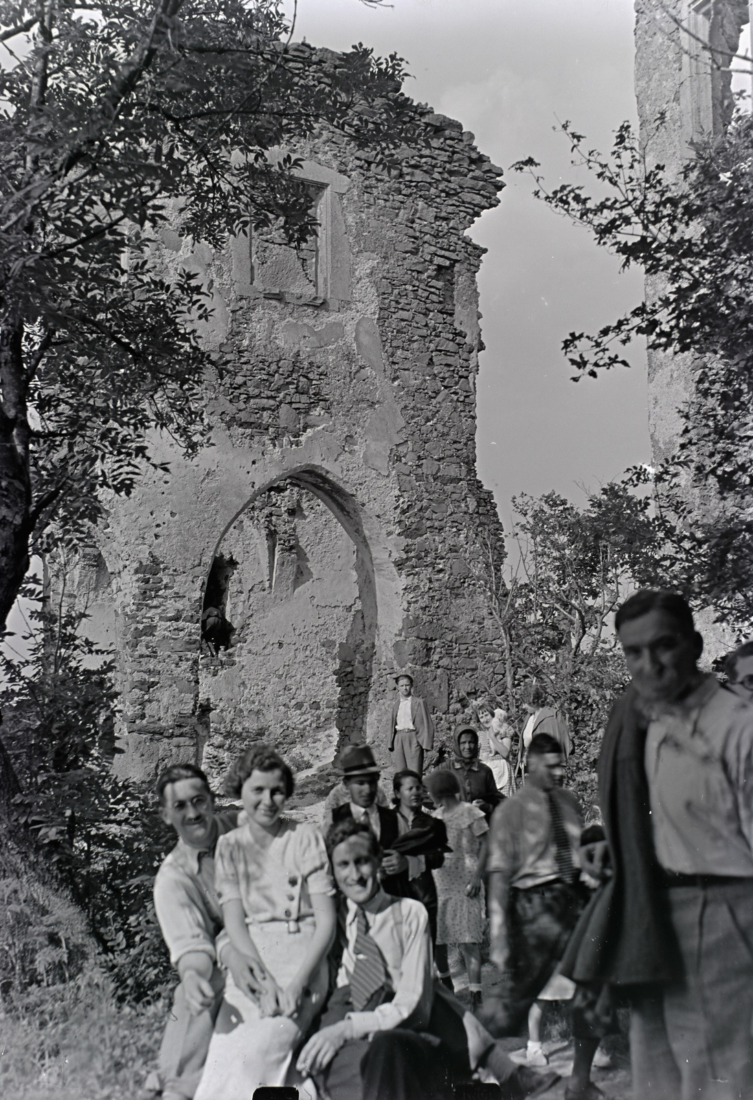 Hungary, Doba, a Somlói vár romjai., 1937, Révay Péter, castle ruins, pointed arch, Fortepan #136241