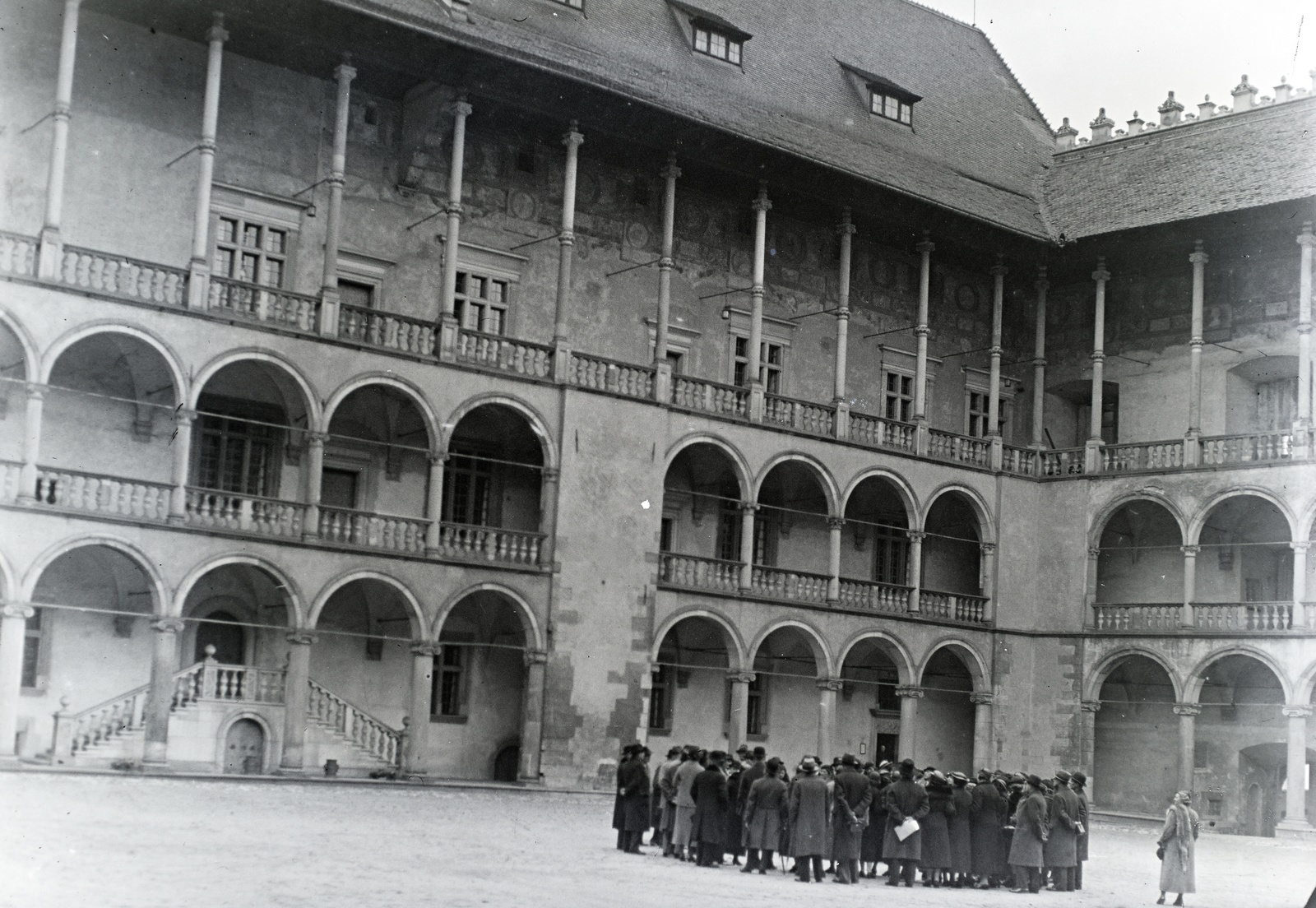 Lengyelország, Krakkó, a Királyi Palota (Wawel) udvara., 1937, Révay Péter, Fortepan #136278