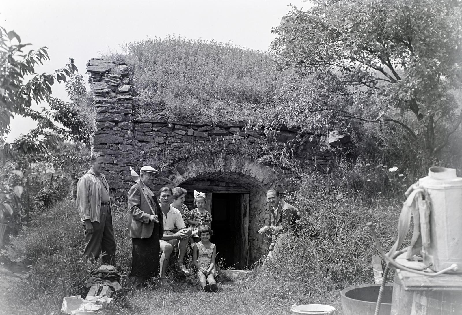 1934, Révay Péter, press house, sprayer, wine thief, Fortepan #136317