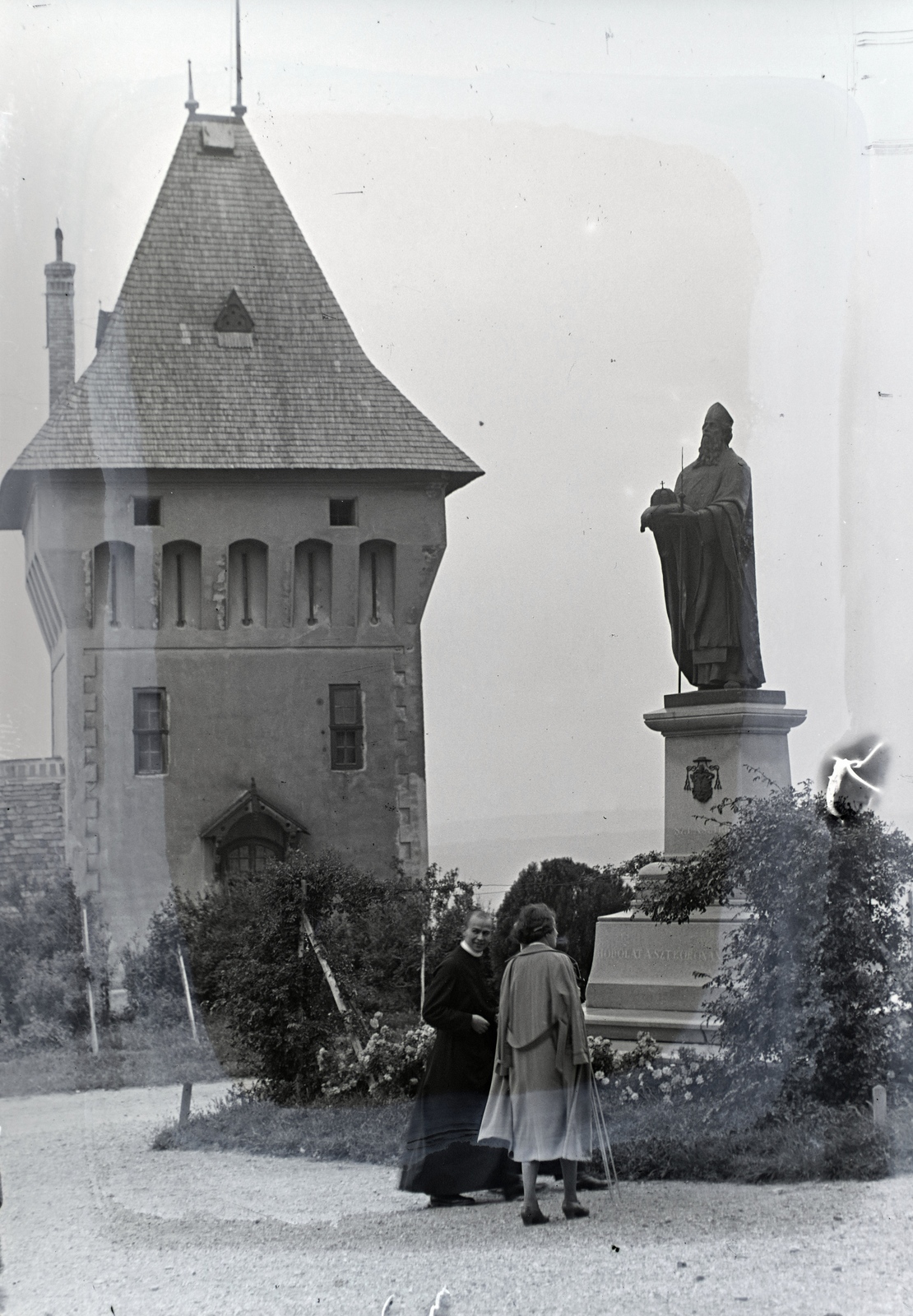 Hungary, Pannonhalma, (Győrszentmárton), Pannonhalmi Bencés Főapátság, Szent Asztrik szobra (Jankovits Gyula, 1897.)., 1934, Révay Péter, sculpture, Benedictines, Saint Astrik of Pannonhalma-portrayal, Fortepan #136356