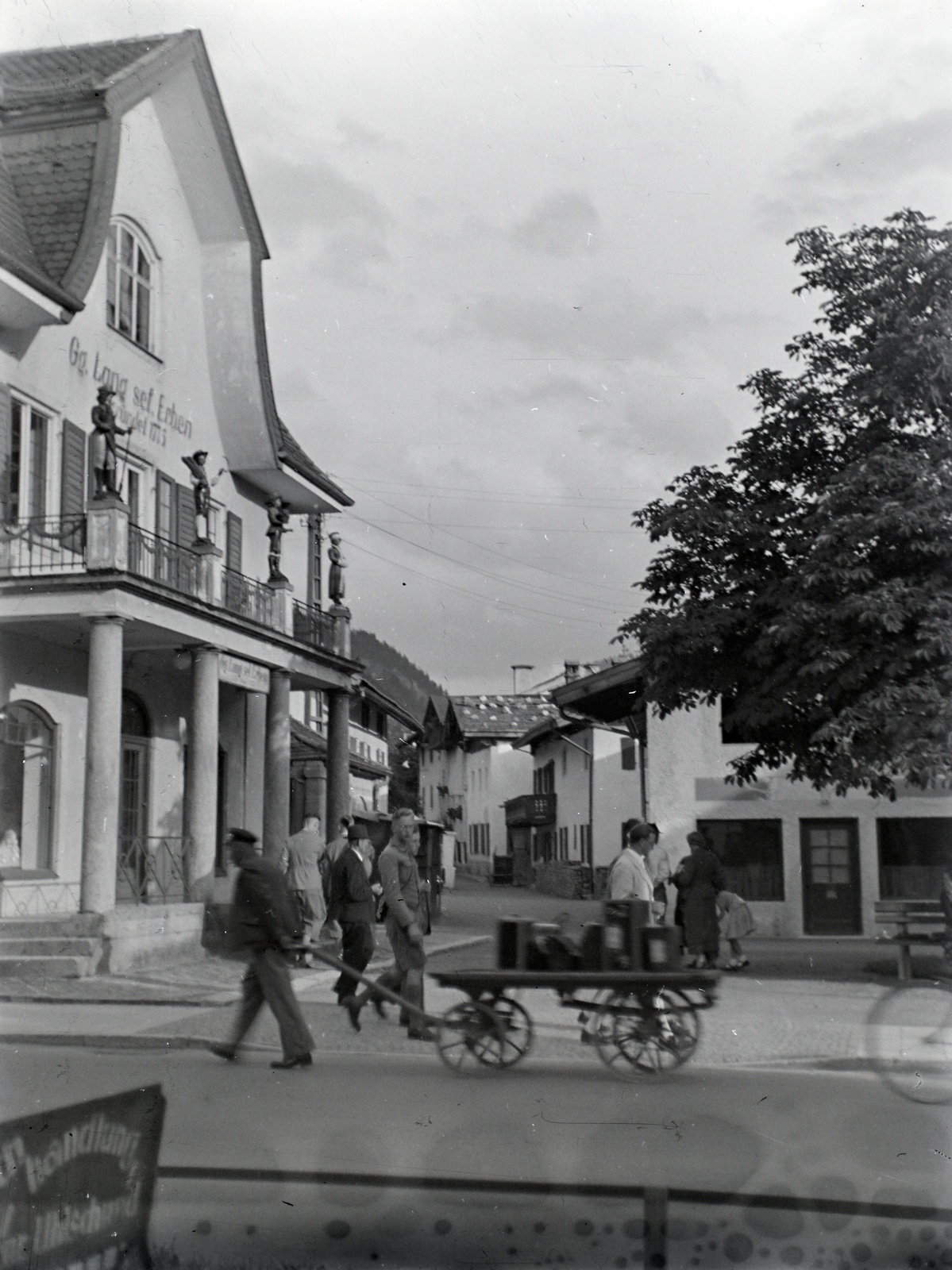 Germany, Oberammergau, Dorfstrasse, balra az Oberammergau Múzeum., 1936, Révay Péter, Fortepan #136420