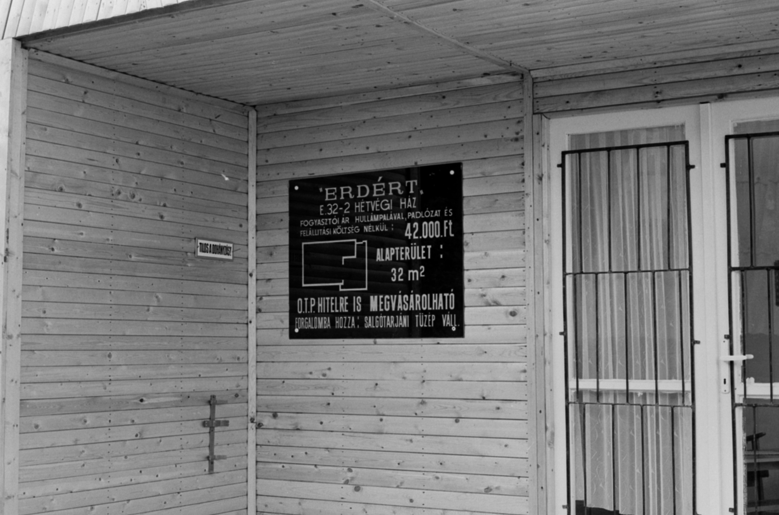 1975, Vészi Ágnes, label, wooden cottage, grille, Fortepan #136581