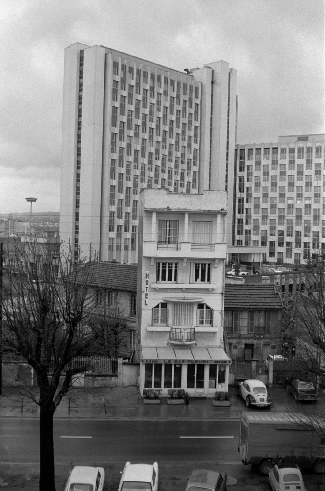 France, Paris, 1974, Vészi Ágnes, hotel, Fortepan #136624
