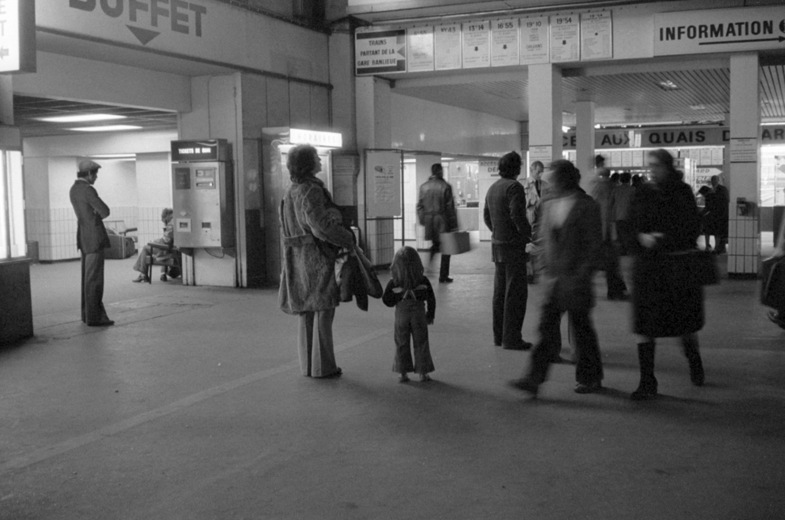 France, Paris, Austerlitz-pályaudvar (Gare de Paris-Austerlitz)., 1976, Vészi Ágnes, train station, Fortepan #136737