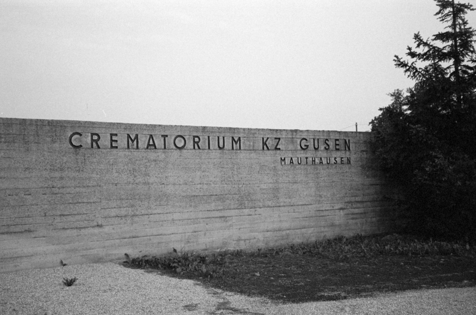 Ausztria, Gusen, emlékmű, az egykori mauthauseni főtáborhoz tartozó koncentrációs tábor helyén., 1979, Vészi Ágnes, emlékmű, koncentrációs tábor, Fortepan #136915