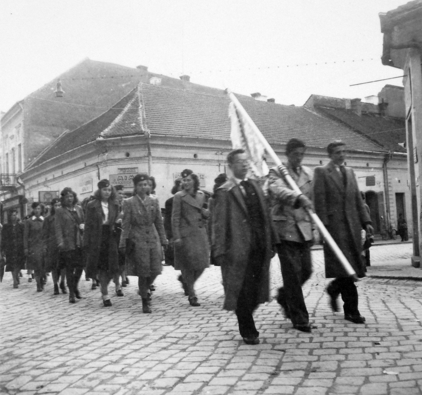 Romania,Transylvania, Miercurea Ciuc, Petőfi Sándor utca., 1942, Nagy József, march, Fortepan #13693