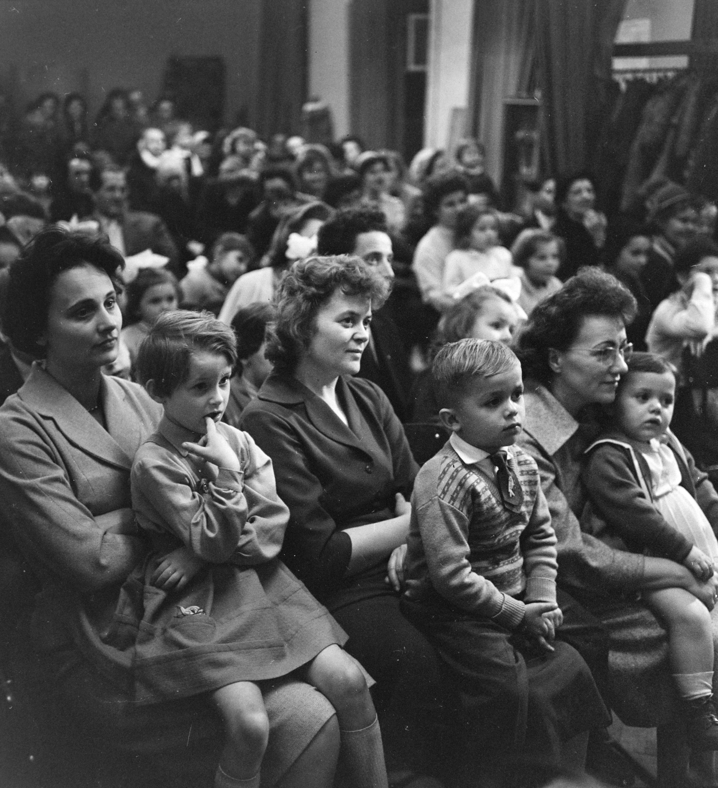 1963, Szalay Zoltán, kids, gesture, sitting on lap, Fortepan #137121