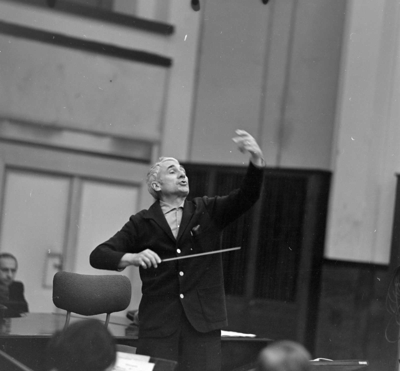 Hungary, Budapest VIII., a Magyar Rádió stúdiója, Jean Martinon francia karmester., 1964, Szalay Zoltán, conductor, Budapest, Fortepan #137305