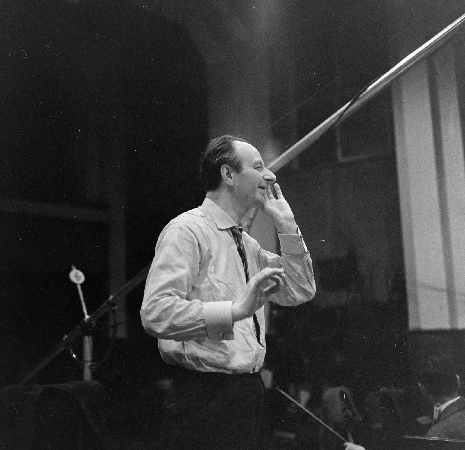 Hungary, Budapest VIII., a Magyar Rádió stúdiója, Helmut Koch német karmester., 1964, Szalay Zoltán, conductor, Budapest, Hungarian Radio, Fortepan #137318