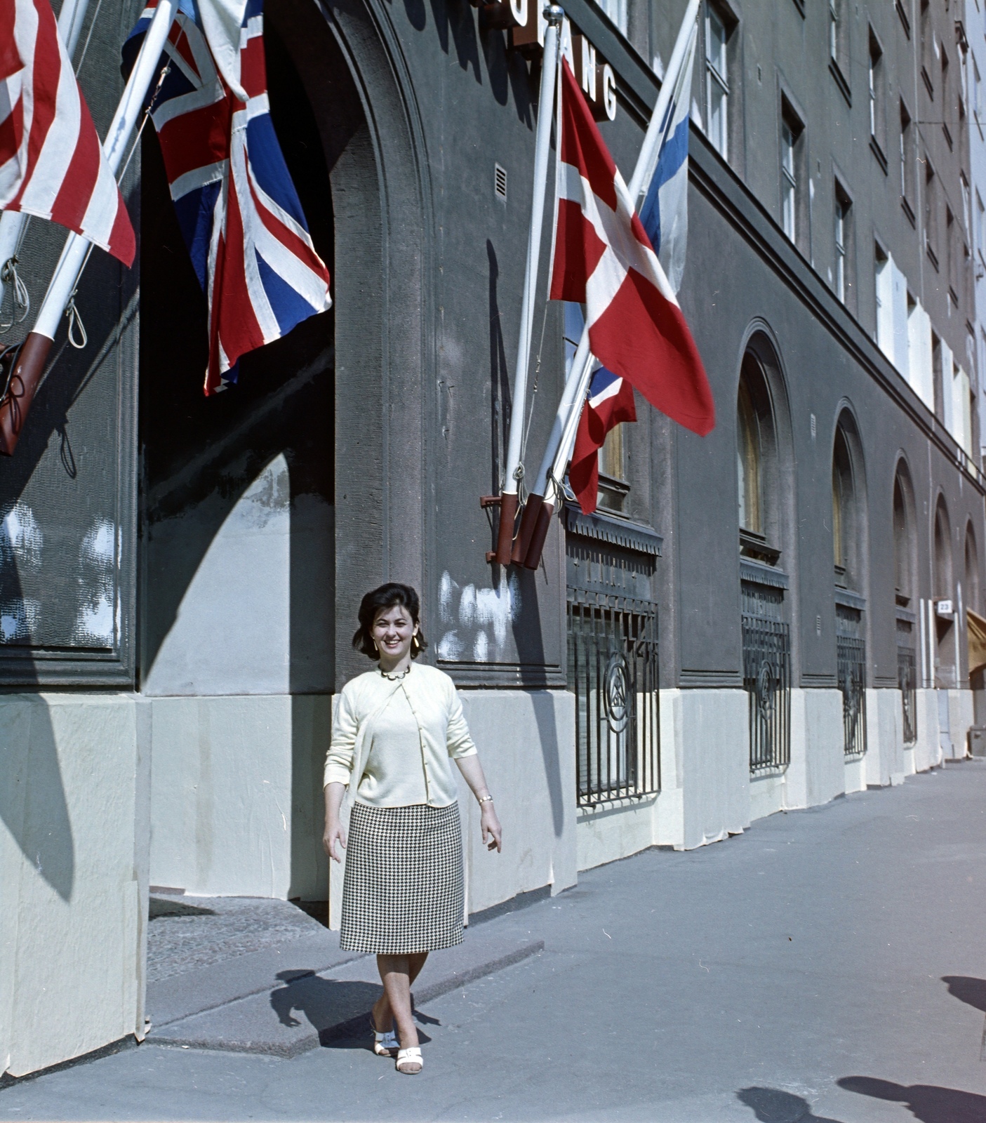 Finland, Helsinki, a felvétel a VIII. VIT (Világifjúsági Találkozó) idején készült., 1962, Szalay Zoltán, colorful, flag, Fortepan #137427