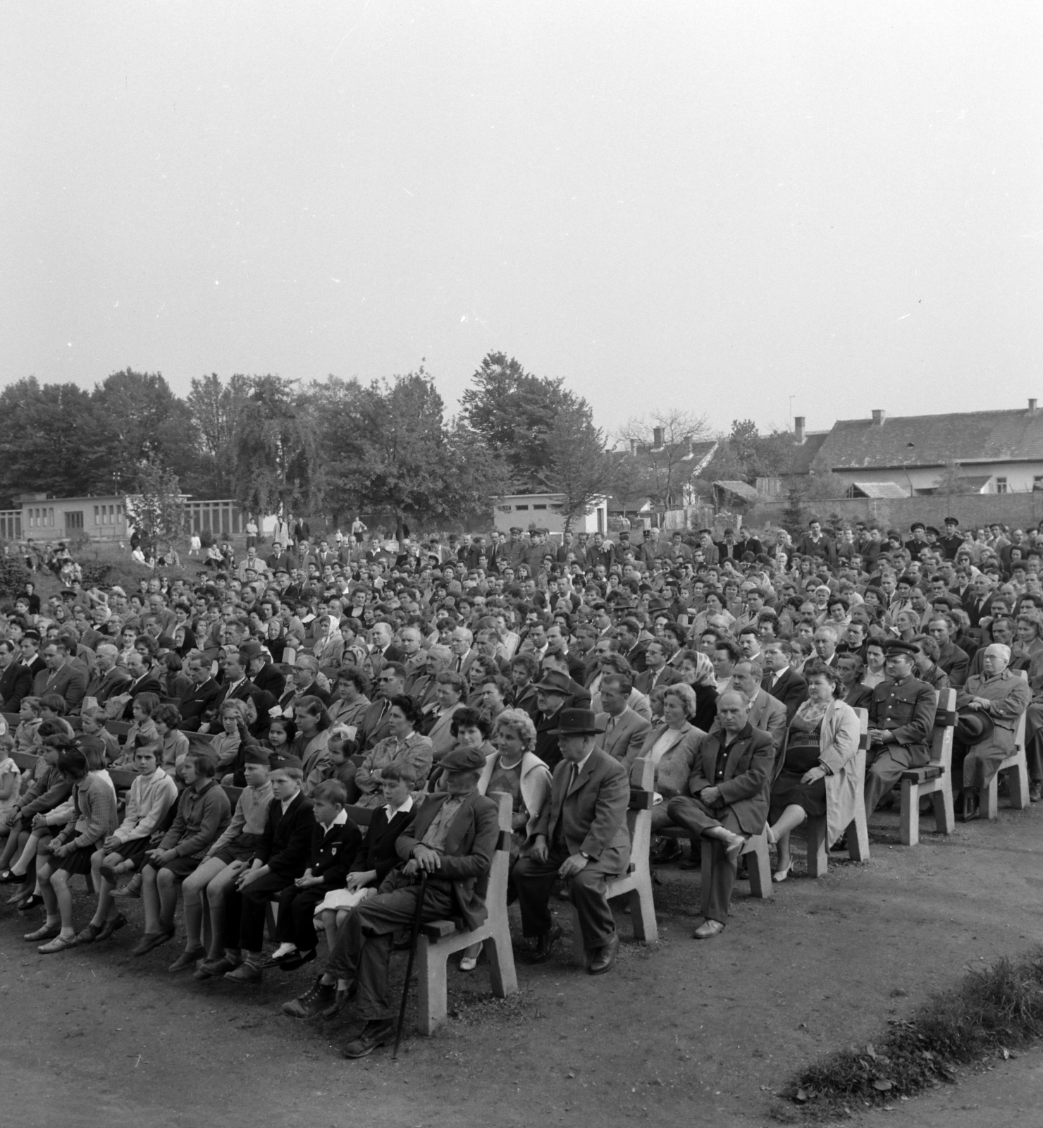 Magyarország, Szentgotthárd, Várkert, a szabadtéri színpad nézőtere., 1962, Szalay Zoltán, közönség, Best of, Fortepan #137594