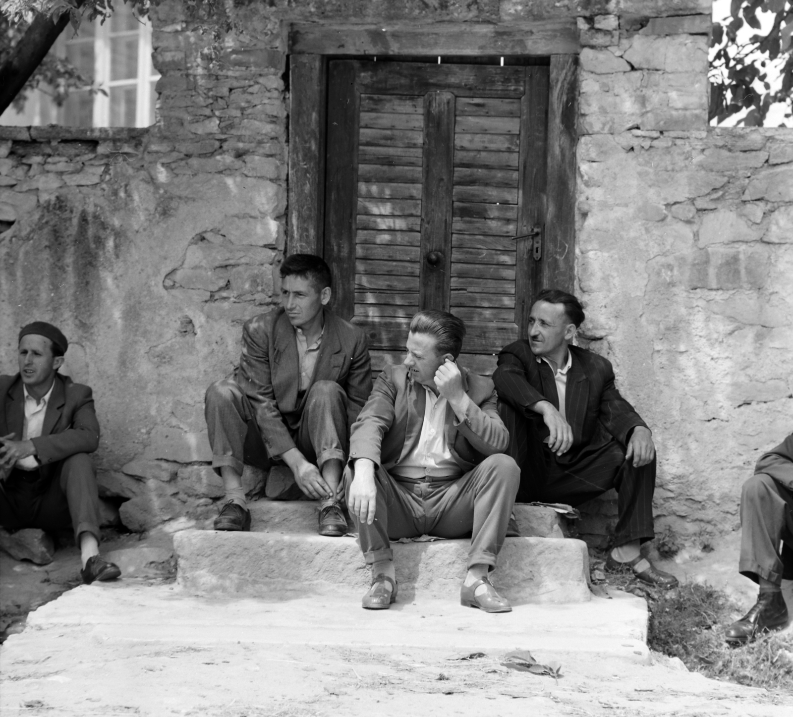 Hungary, Kisgyőr, 1964, Szalay Zoltán, wide sitting, Fortepan #137730