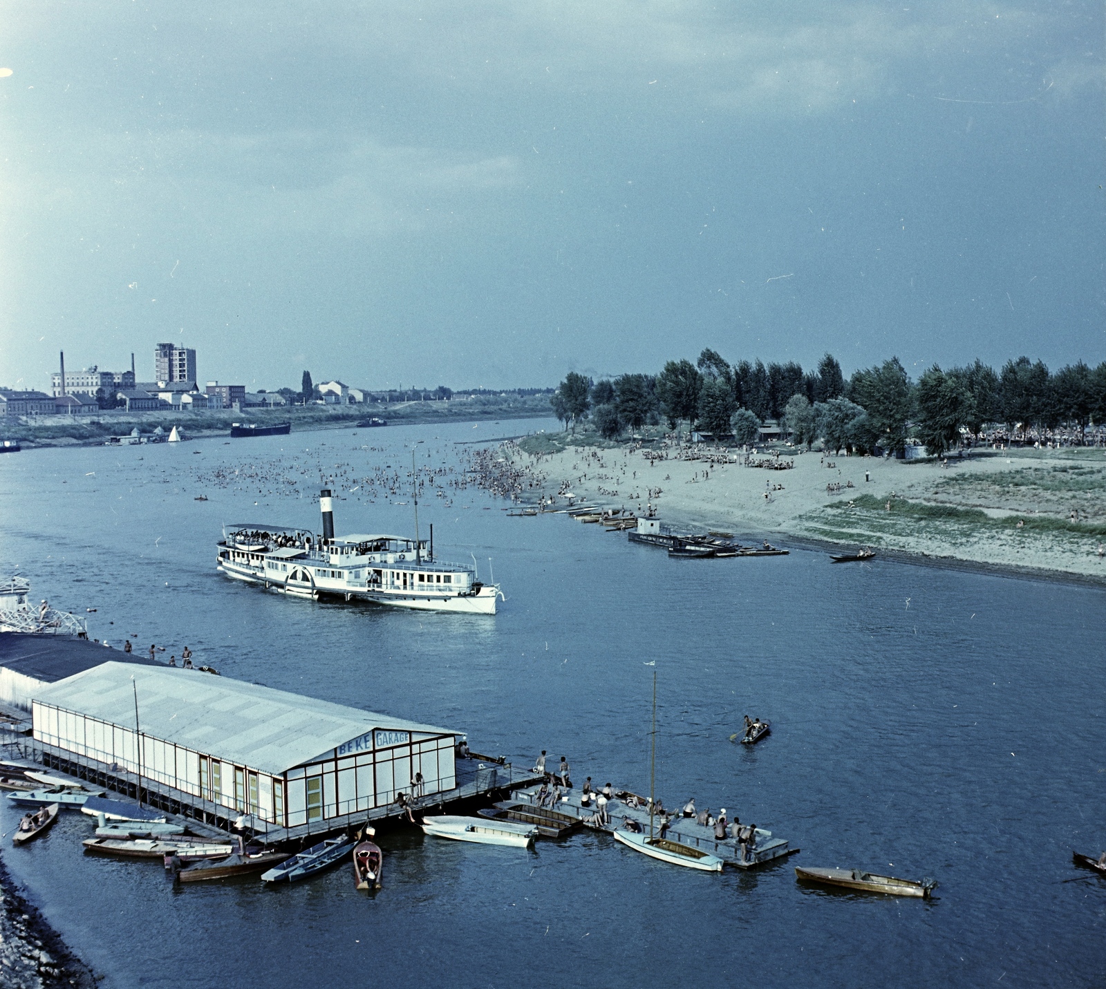 Hungary, Szeged, Tisza-part, Béke úszóház, ekkor még "garage"., 1962, Szalay Zoltán, beach, steamboat, photo aspect ratio: square, colorful, Best of, Fortepan #137814