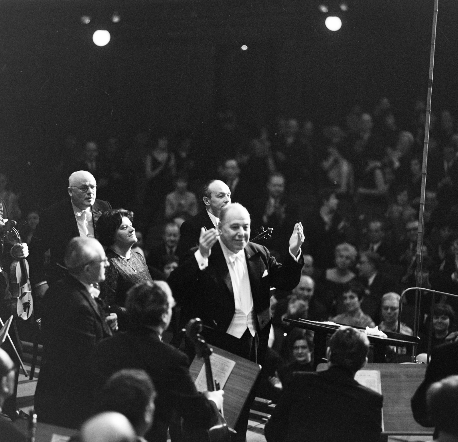 Hungary, Budapest VI., Zeneakadémia, Nagyterem. Lovro von Matačić horvát karmester a Magyar Rádió Szimfonikus Zenekarát vezényli., 1971, Szalay Zoltán, conductor, Budapest, Fortepan #138221
