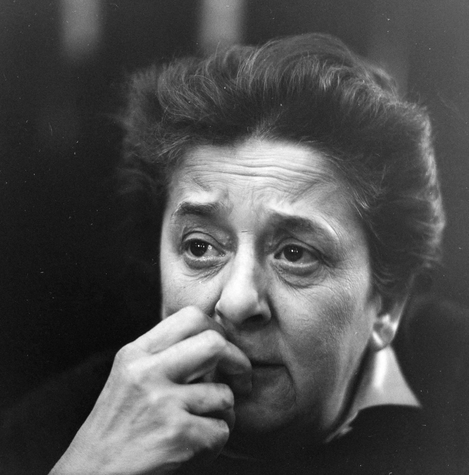 Magyarország, Gobbi Hilda színművésznő., 1965, Szalay Zoltán, száj eltakarása, Fortepan #138373