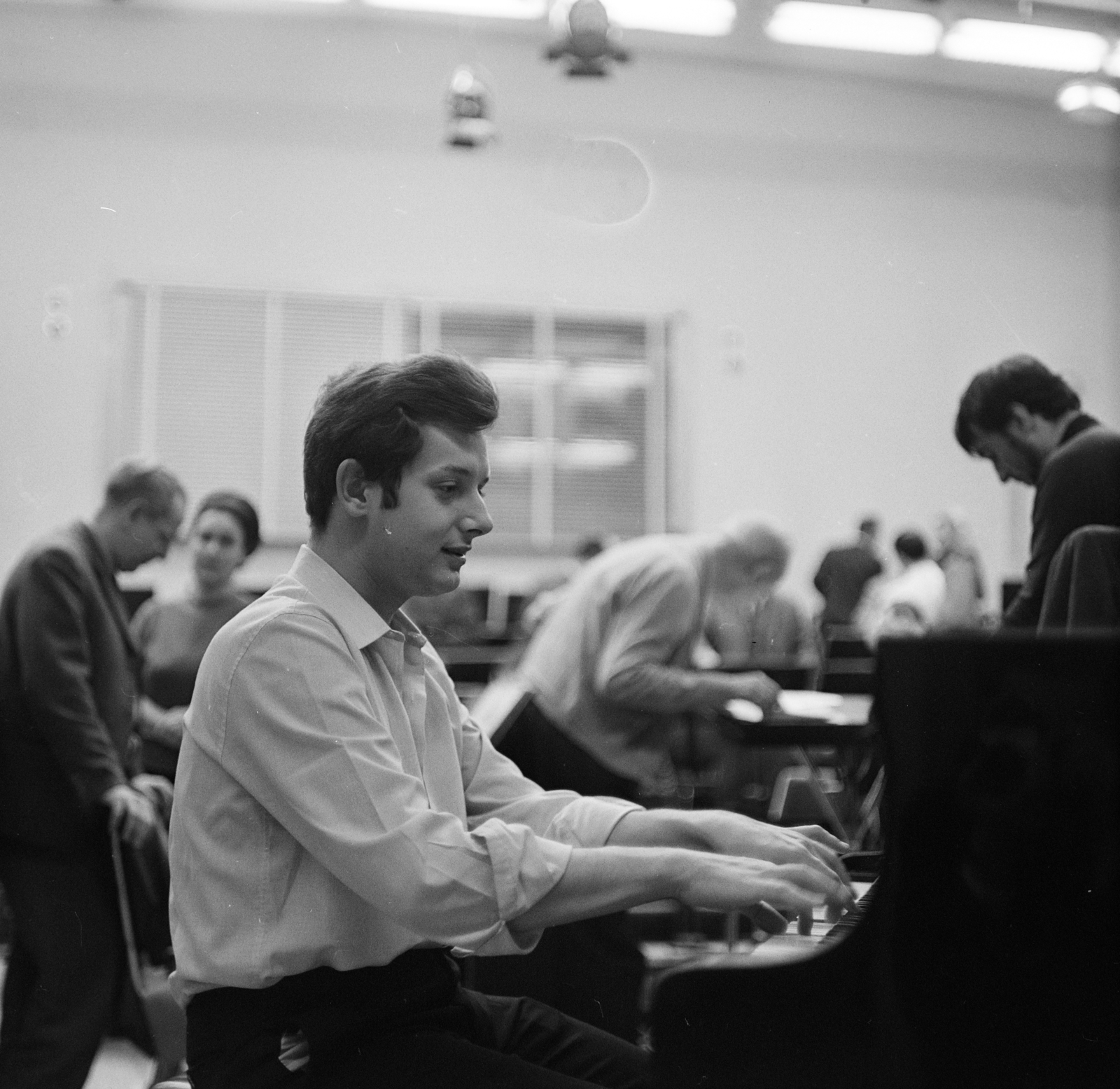 Hungary, Dino Ciani olasz zongoraművész és a kép jobb szélén Claudio Abbado olasz karmester., 1968, Szalay Zoltán, Fortepan #138432