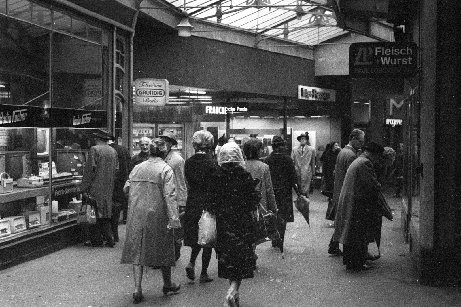 Switzerland, 1964, Szalay Zoltán, market, Fortepan #138581