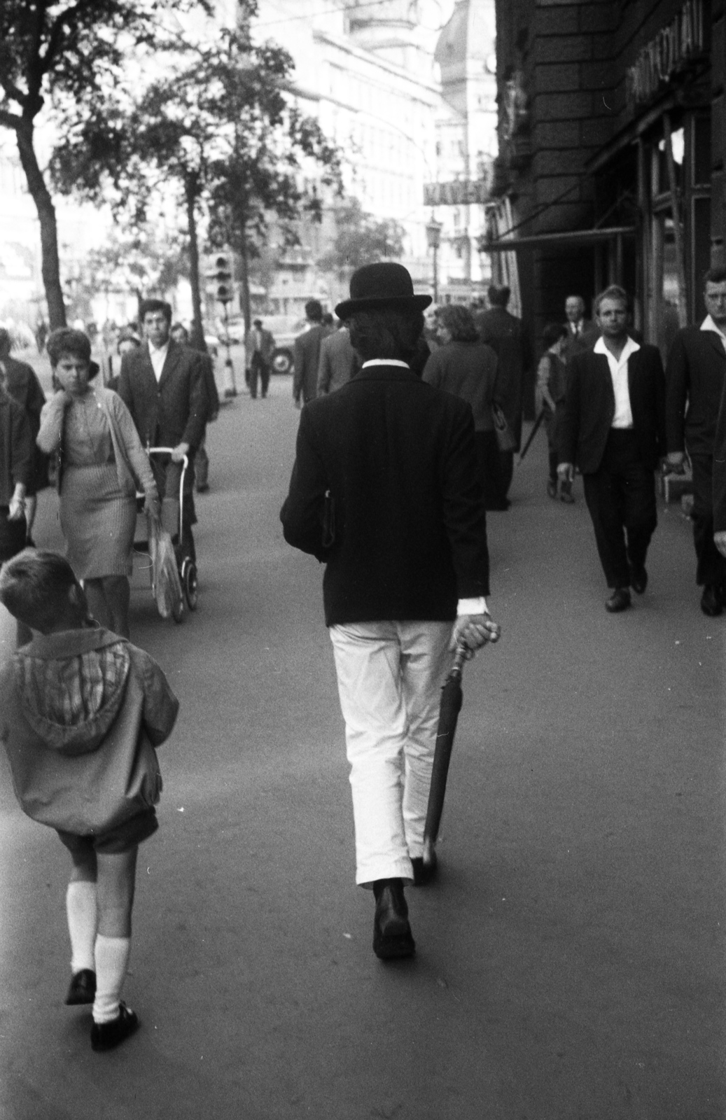 Hungary, Budapest VII., Erzsébet (Lenin) körút, a Dohány utcától a Rákóczi út felé nézve., 1966, Szalay Zoltán, bowler hat, Budapest, Fortepan #138646