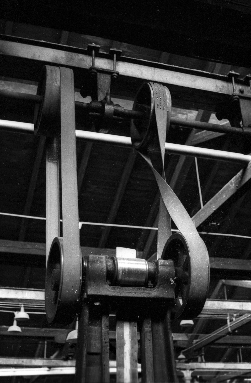 Hungary, Budapest XIII., Párkány utca 42., Rézhengerművek (korábban Chaudoir Gusztáv és Társa, majd Magyar Rézhengerművek Rt.)., 1973, Szalay Zoltán, transmission, Budapest, Fortepan #139136