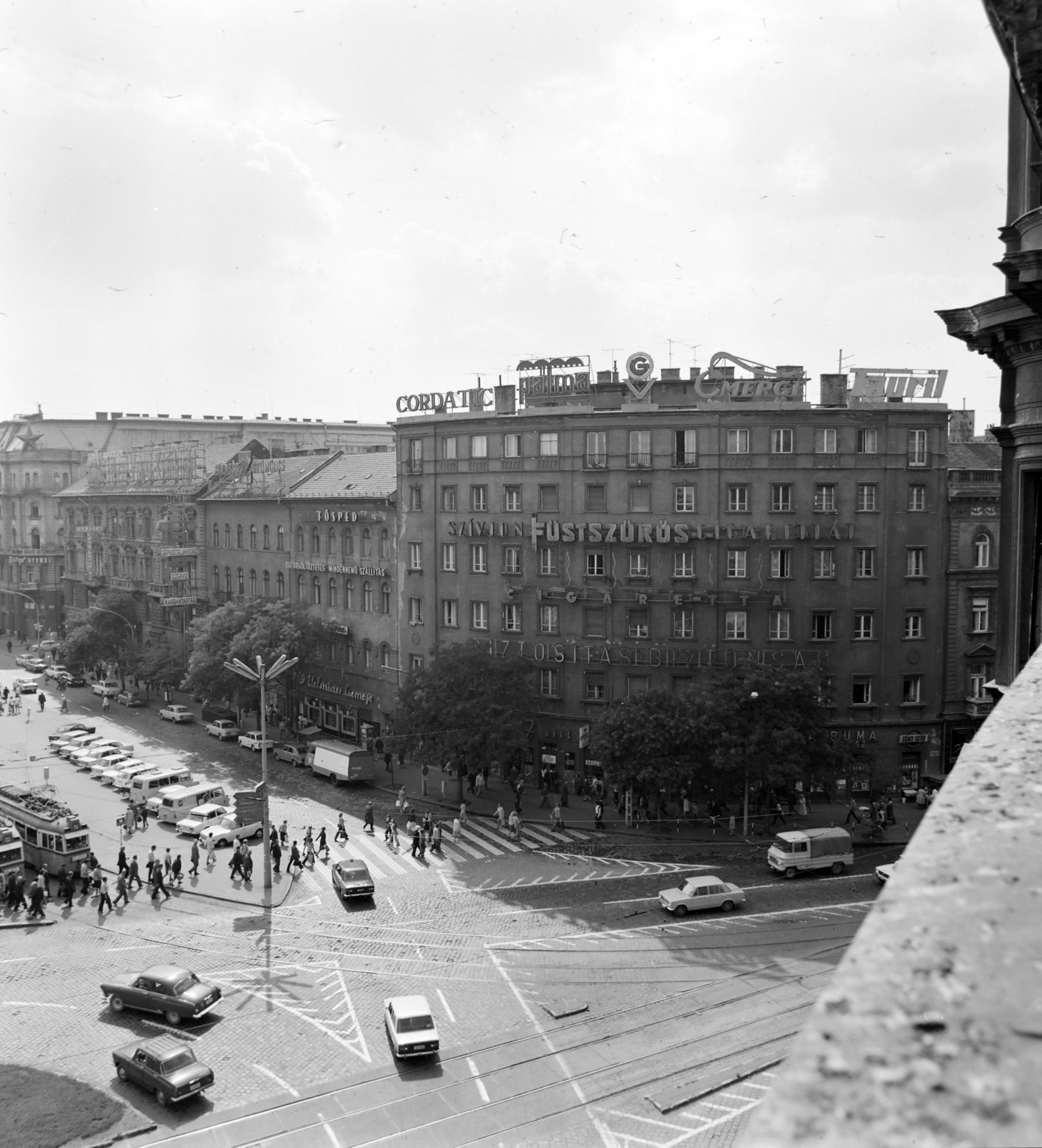 Magyarország, Budapest V., Nyugati (Marx) tér, jobbra a Szent István körút., 1976, UVATERV, Budapest, Fortepan #139974