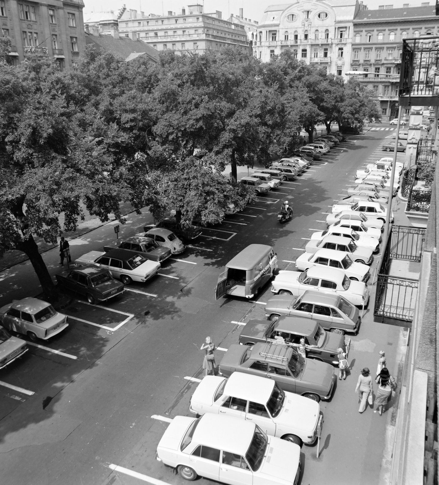 Magyarország, Budapest V., József nádor tér a József Attila utca felé nézve., 1976, UVATERV, Budapest, Fortepan #139995