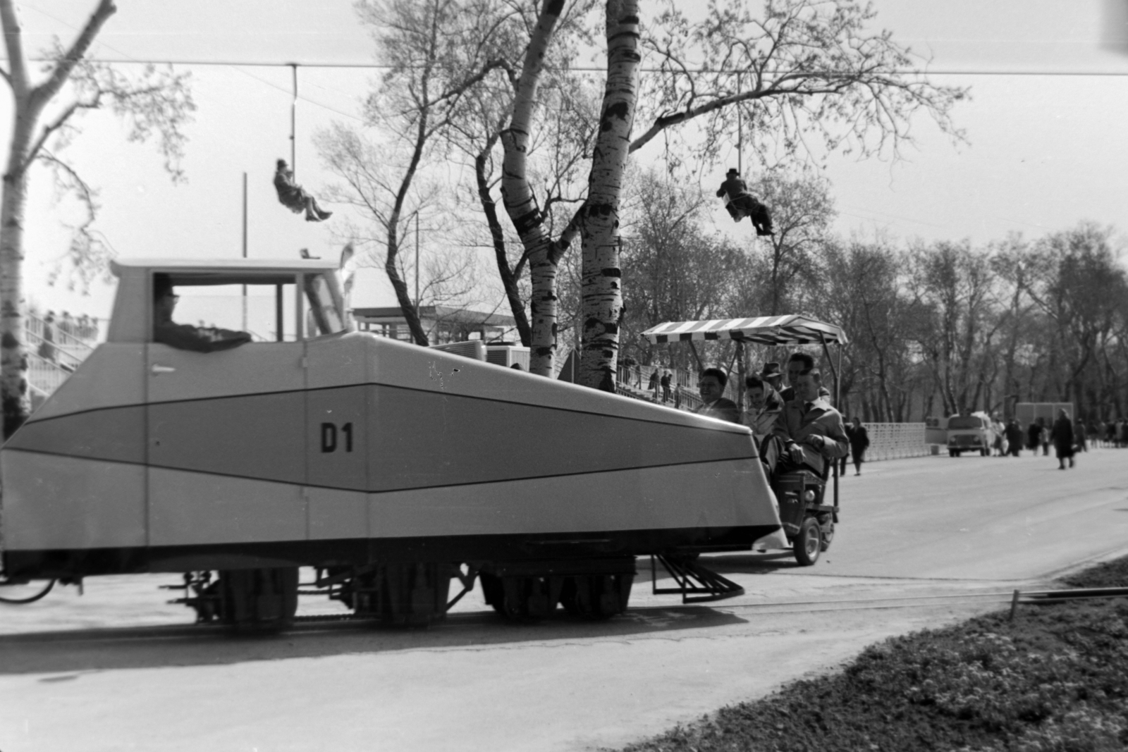 Ausztria, Bécs, Donaupark, Nemzetközi Kertészeti Kiállítás (Wiener Internationale Gartenschau 1964 / WIG 64)., 1964, Németh Tamás, drótkötélpálya, Fortepan #140230