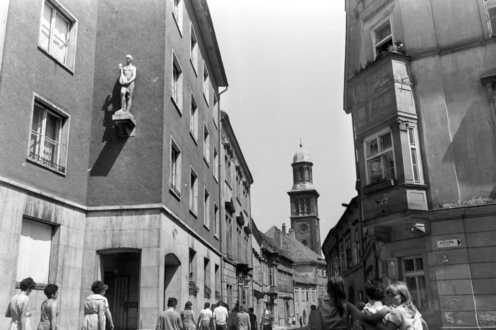 Hungary, Sopron, Templom utca a Fegyvertár utca torkolatánál, szemben az Evangélikus templom., 1963, Németh Tamás, Fortepan #140261