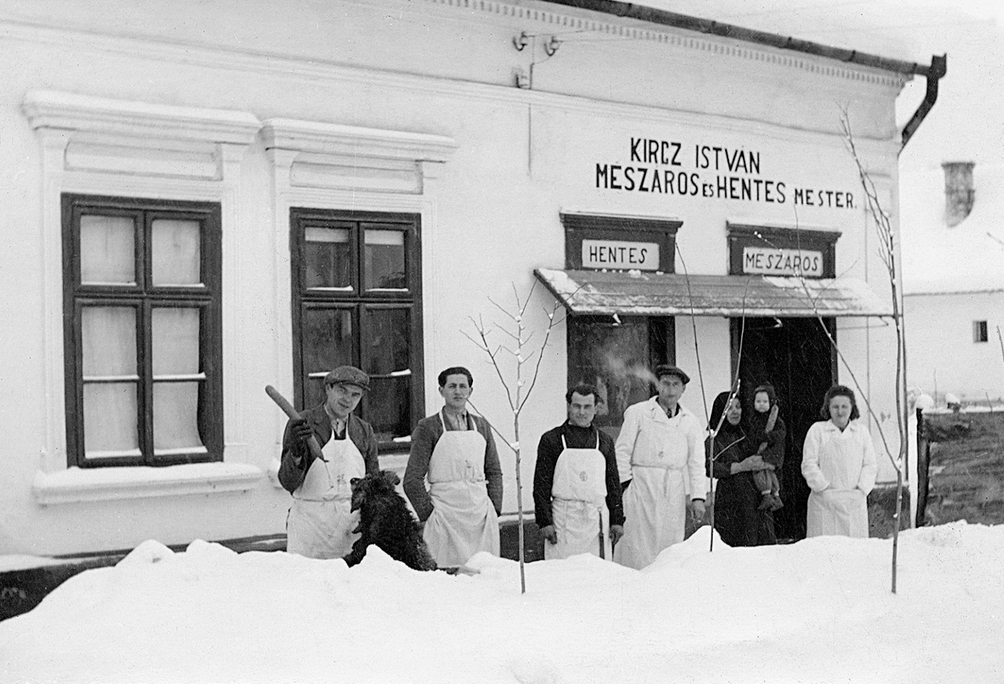 Hungary, Dombóvár, Ady (Andrássy) utca 31. Kircz István mészáros-hentesmester boltja., 1942, Erky-Nagy Tibor, store display, butcher shop, Fortepan #14039