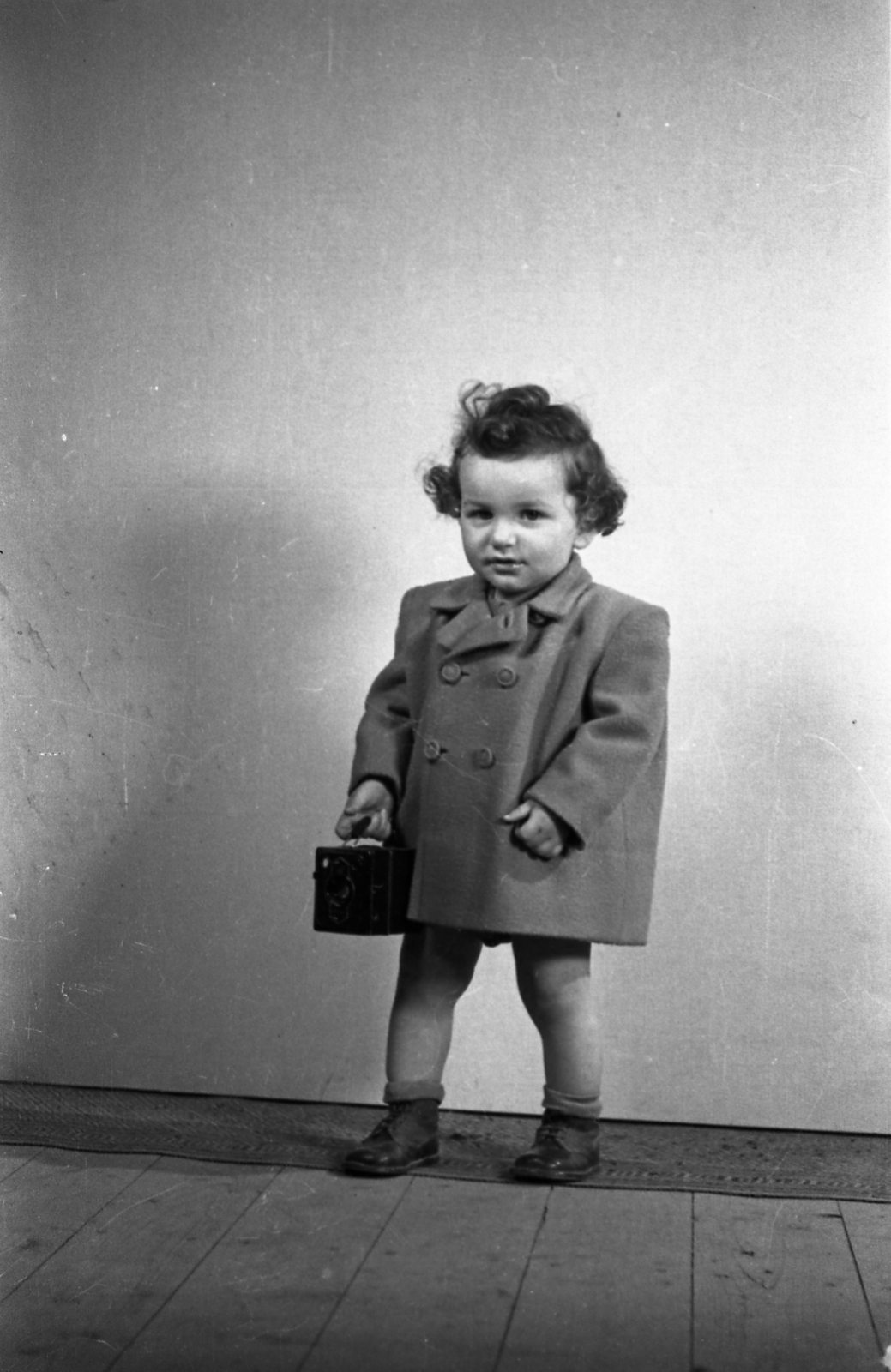 1952, Morvay Kinga, girl, double-breasted coat, staged, Fortepan #140452