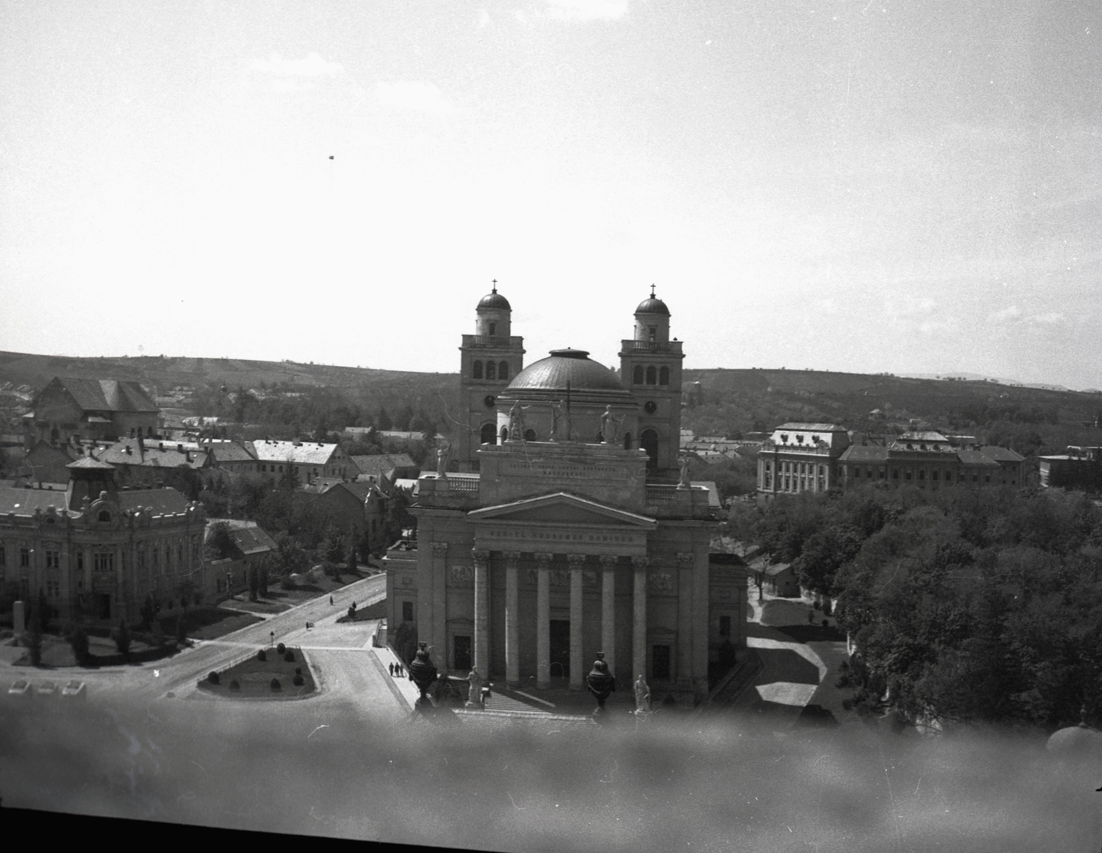 Hungary, Eger, kilátás a Líceum teraszáról, szemben a Főszékesegyház., 1936, Morvay Kinga, Fortepan #140579