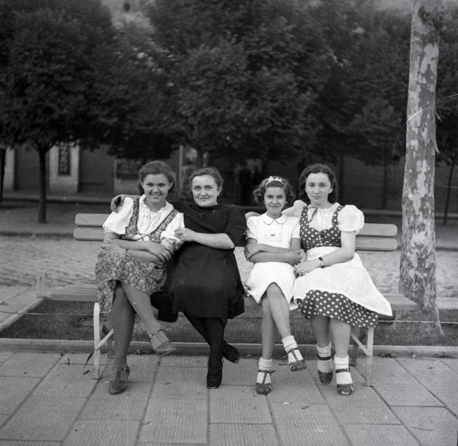 Hungary, Jászberény, Lehel vezér (Apponyi) tér., 1943, Morvay Kinga, Fortepan #140613