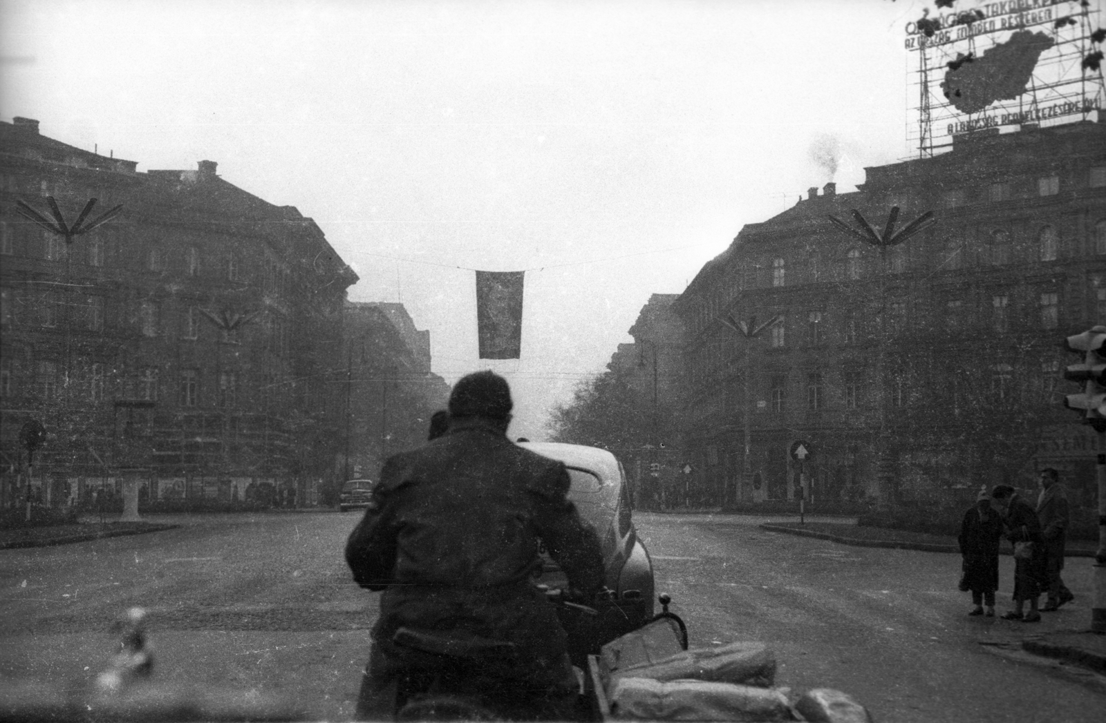 Hungary, Budapest VI., Oktogon (November 7. tér)., 1958, Szent-tamási Mihály, flag, motorcycle, motorcycle with sidecar, scaffolding, Budapest, Fortepan #14066
