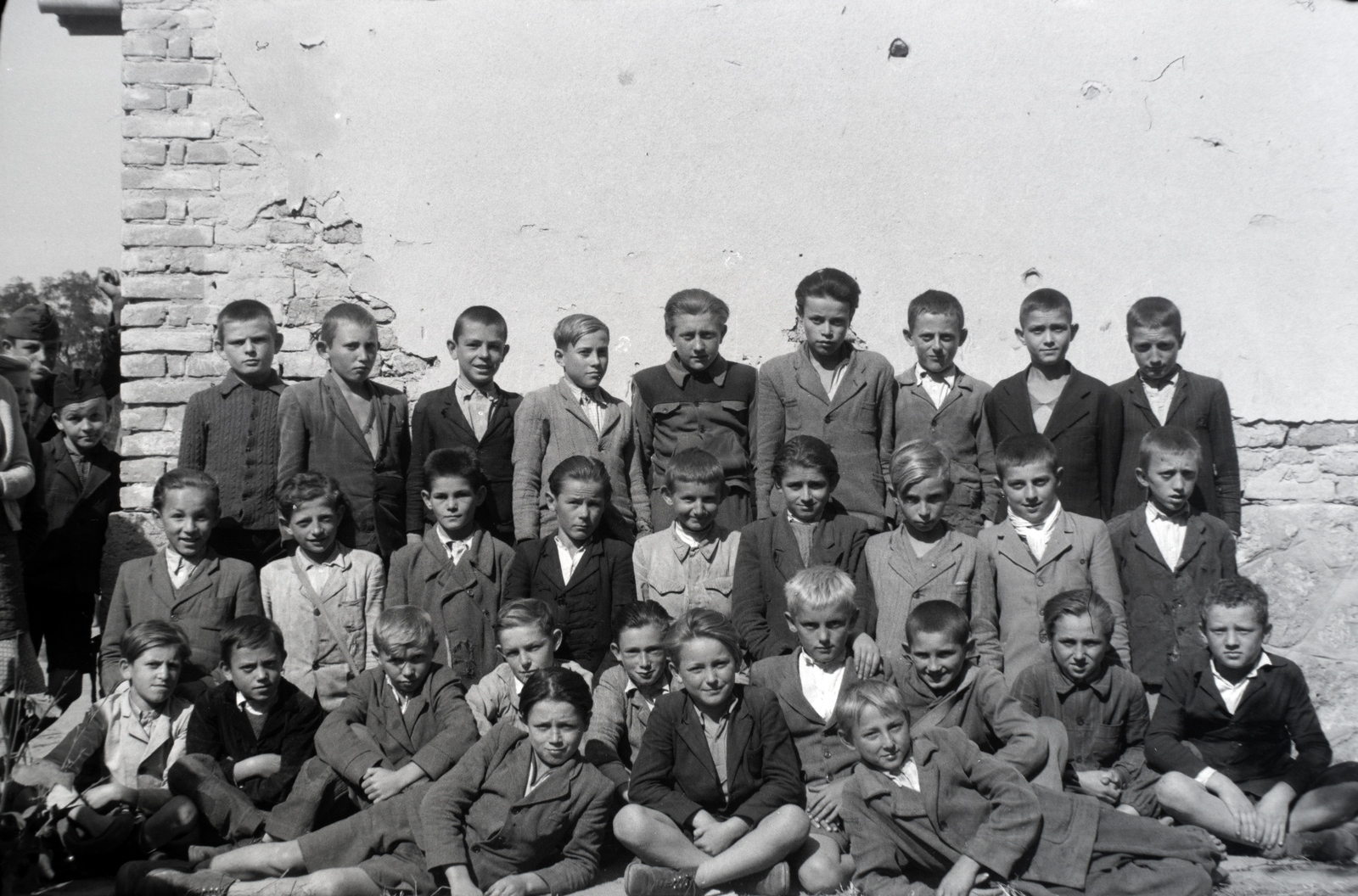 1940, Miklós Lajos, tableau, peeking, Fortepan #140666