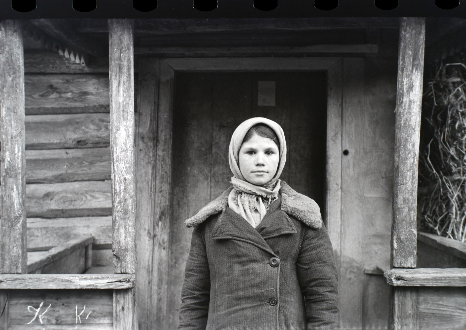 Russia, 1942, Miklós Lajos, second World War, headscarf, Fortepan #140712