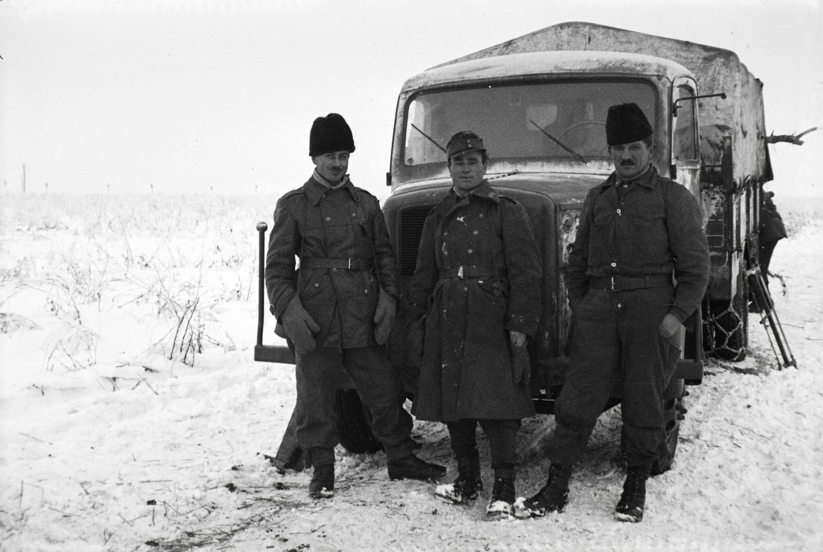 1942, Miklós Lajos, commercial vehicle, second World War, snow chains, Fortepan #140725