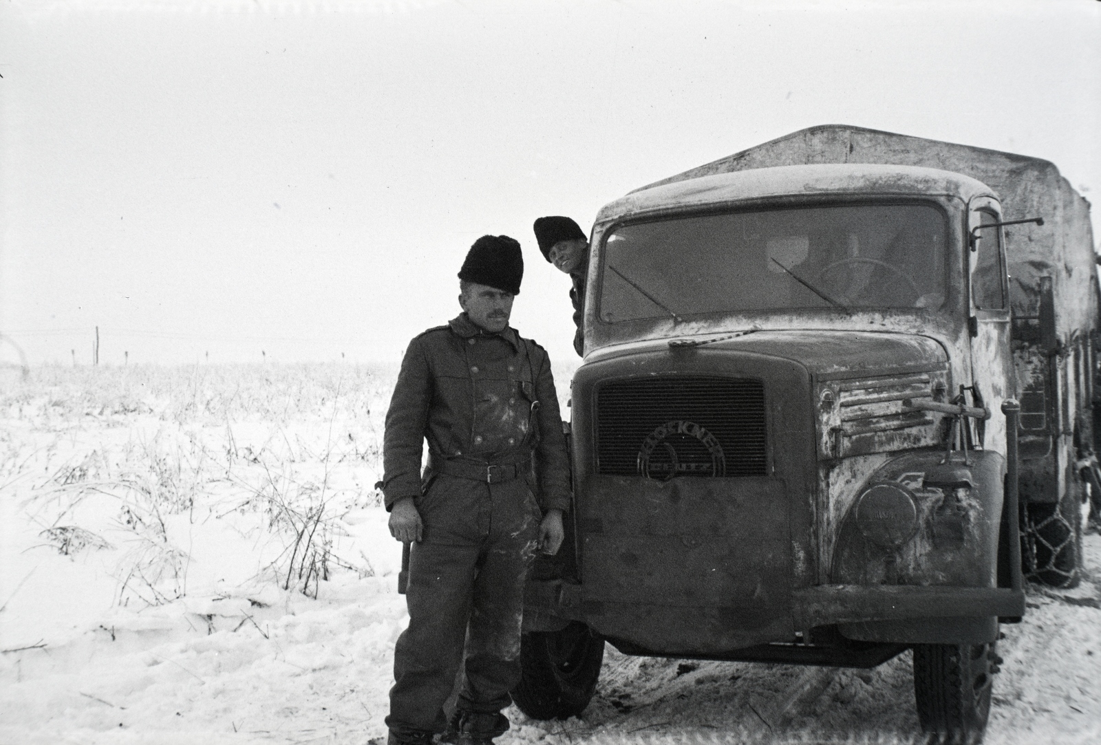 1942, Miklós Lajos, snow, commercial vehicle, second World War, snow chains, Fortepan #140735