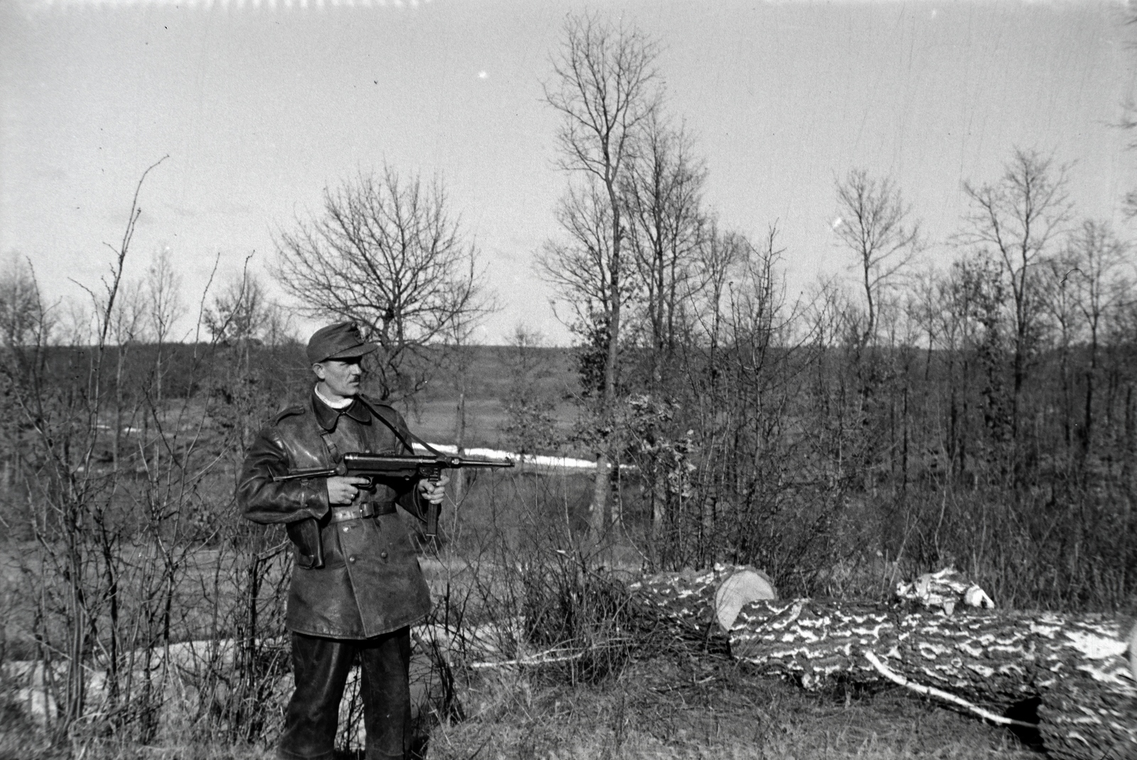 1942, Miklós Lajos, leather jacket, machine gun, Fortepan #140814