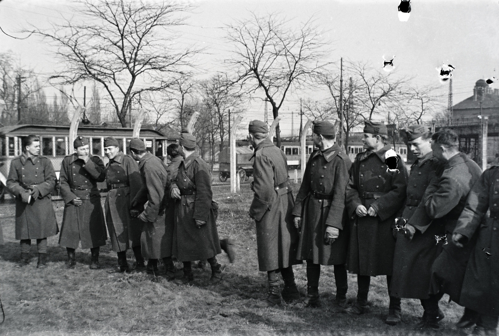 Hungary, Budapest IX., Üllői út 133-135. Ferenc József gyalogsági laktanya, balra az Üllői út., 1942, Miklós Lajos, tram, Budapest, Fortepan #141007